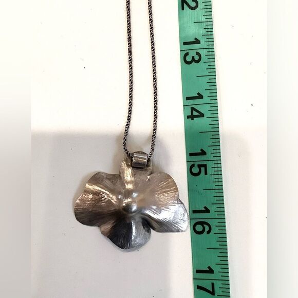 Sterling Silver Floral Pendant Necklace - Picture 4 of 5